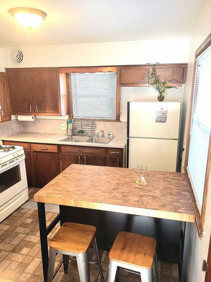 4632 N 51st Blvd - Photo 3 of 11