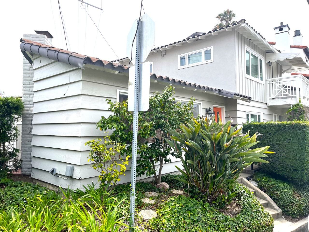 401 Arenoso Ln #A - Photo 3 of 28