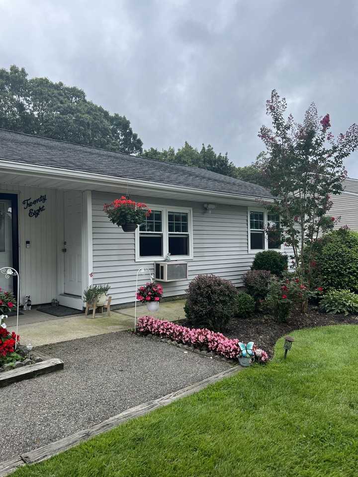 28 Anne Dr #NA - Photo 3 of 13