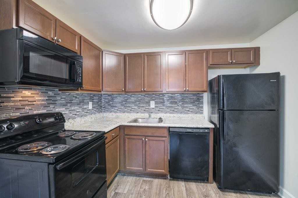 Mapleton Square Apartment Homes - Photo 2 of 20