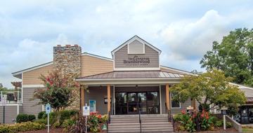 featured image of 1401 Yellowpine Cir