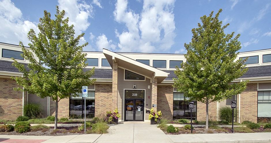 Prentiss Creek at Downers Grove Apartments - Photo 4 of 75