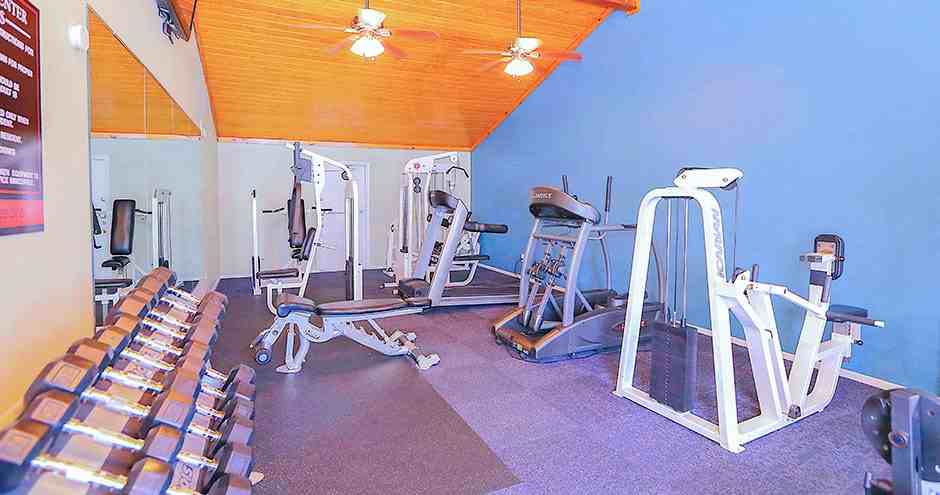 The Ashton Apartments - Photo 4 of 28