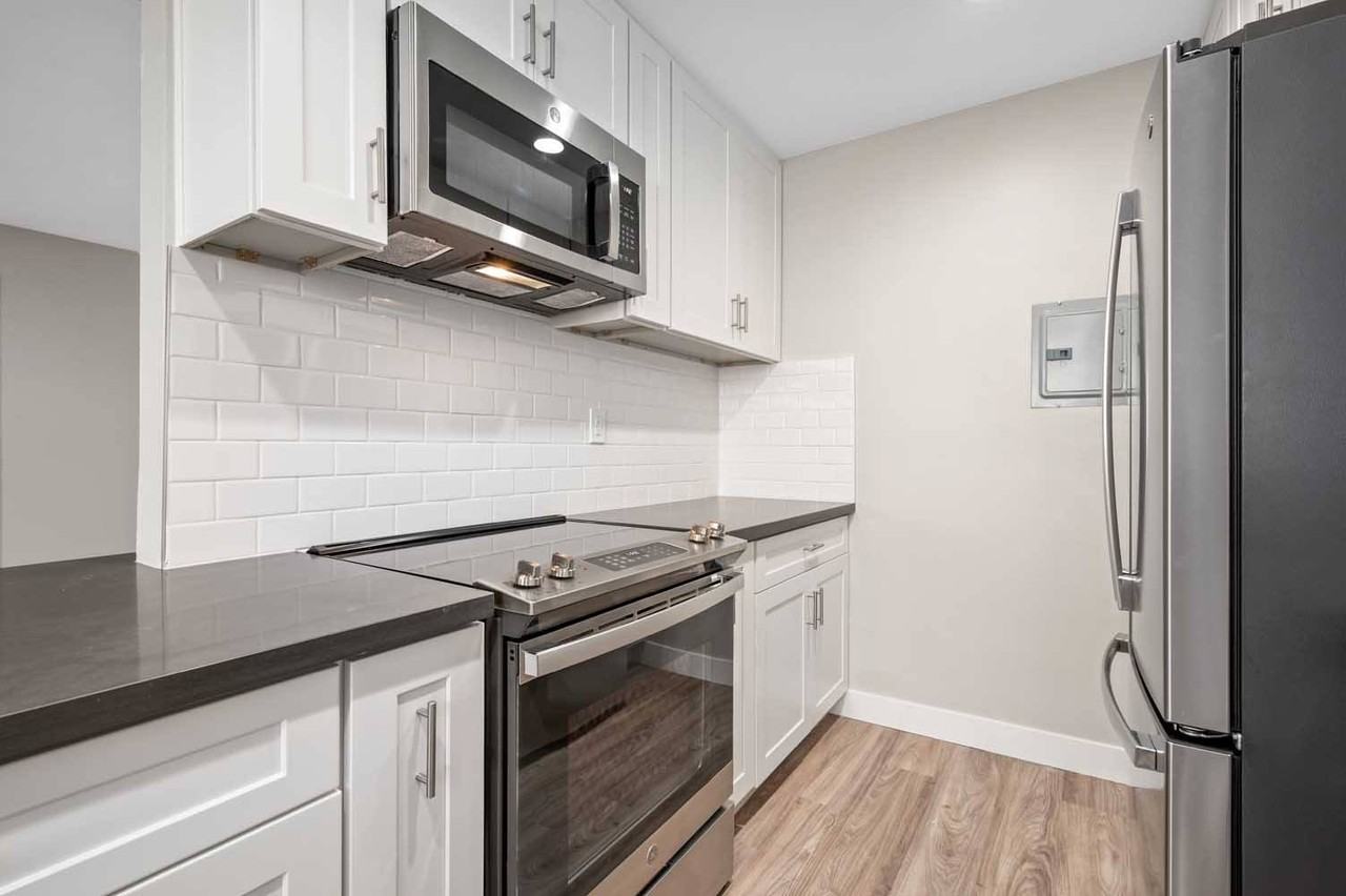 Los Robles Apartments - Photo 2 of 50