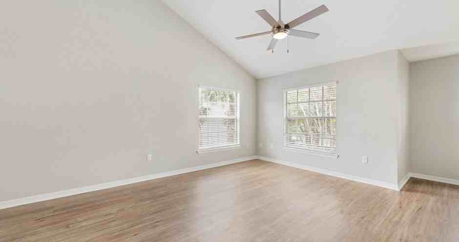 Windermere at Lakes Edge Apartments - Photo 2 of 29