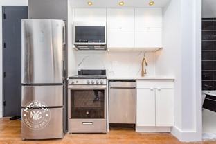 1337 Gates Avenue #1D - Photo 1 of 1