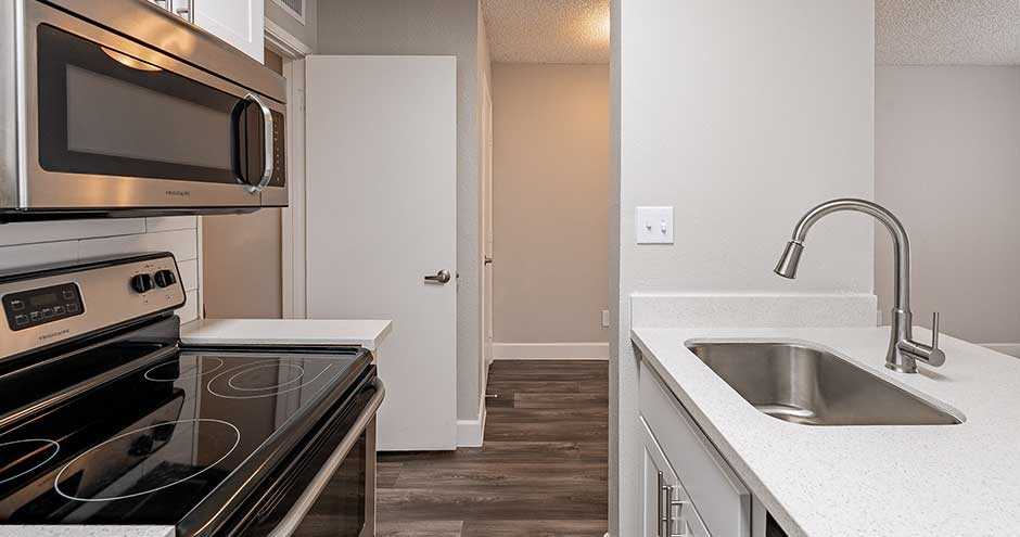 Parq on 50th Apartments - Photo 3 of 39