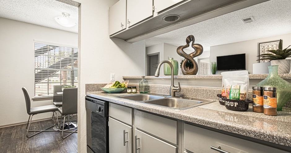 Oaks of Lewisville Apartments - Photo 2 of 43