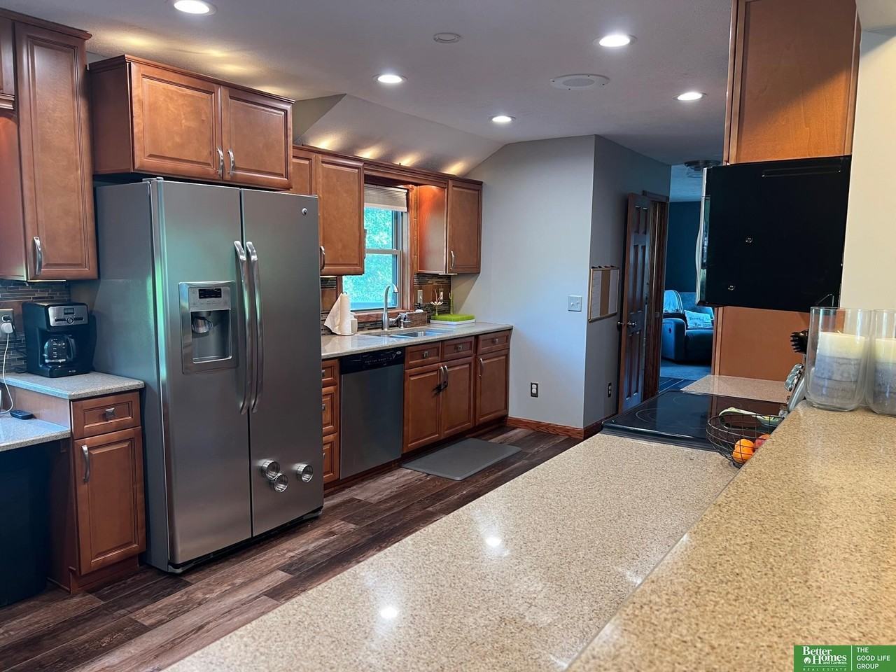 521 Bonnie Ave - Photo 3 of 22