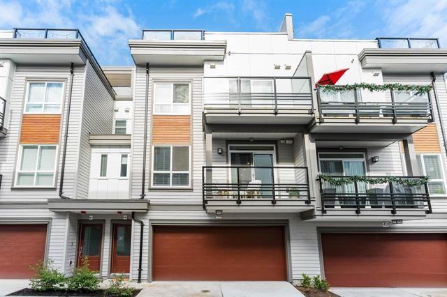 Luxia - Photo 2 of 11