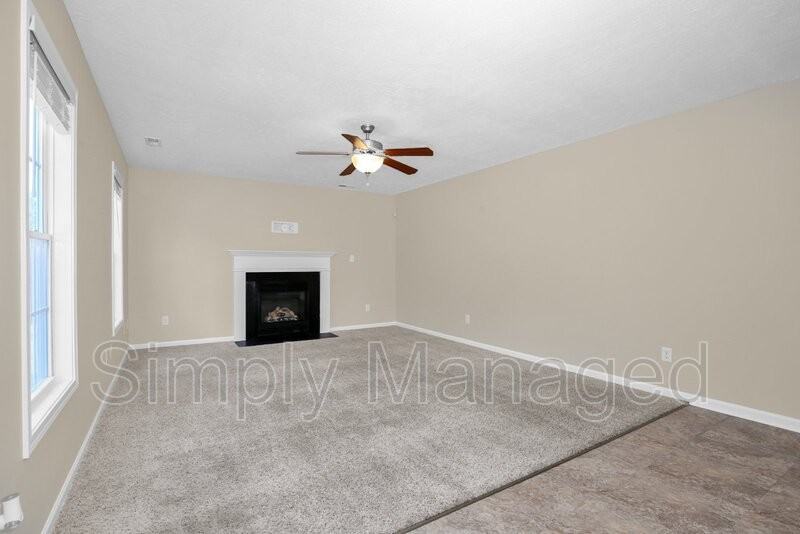 2616 Indian Wells Ct - Photo 3 of 14