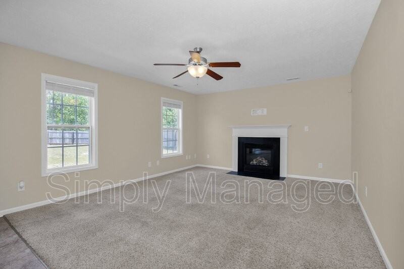 2616 Indian Wells Ct - Photo 4 of 14