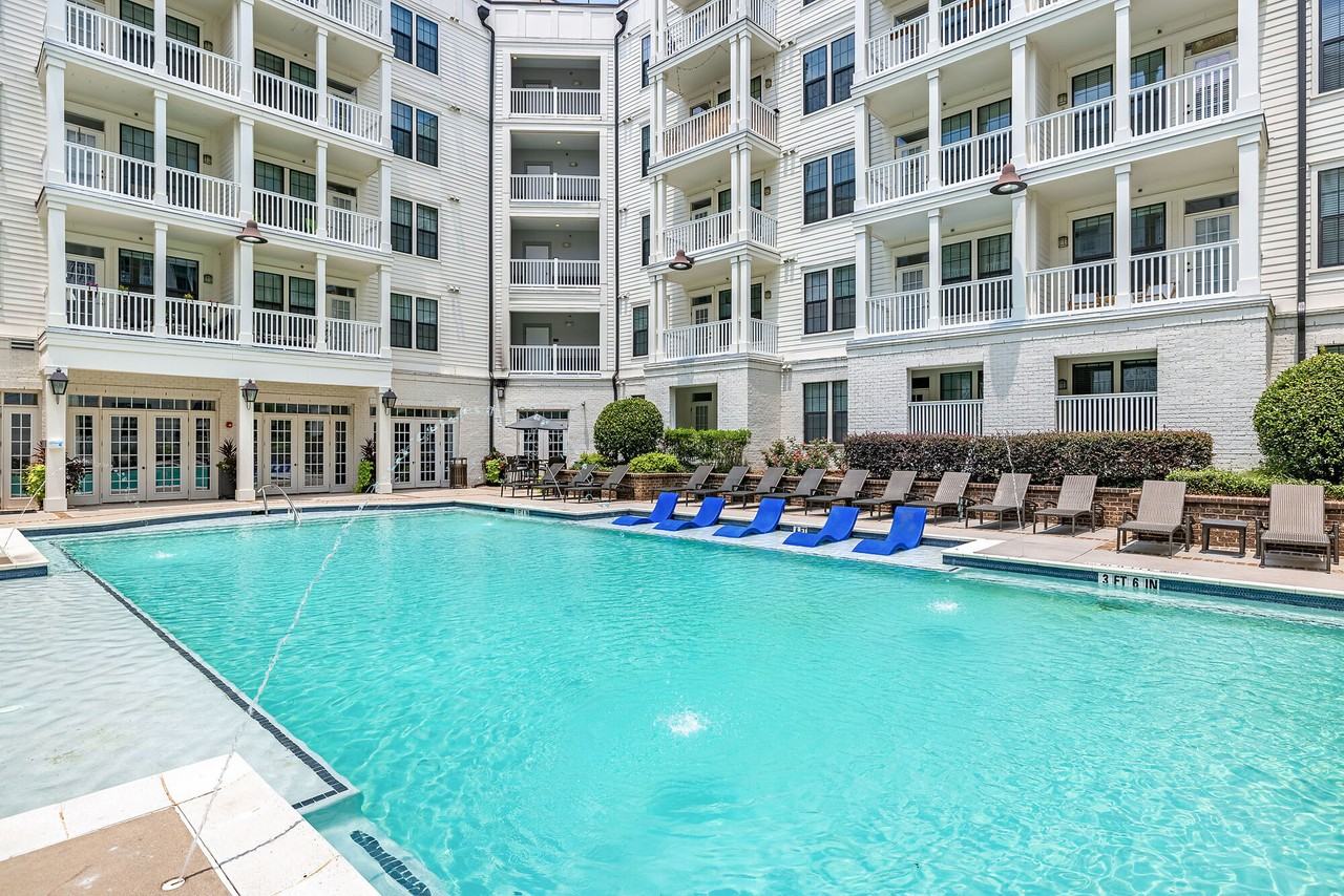 Marquis at Buckhead - Photo 3 of 32