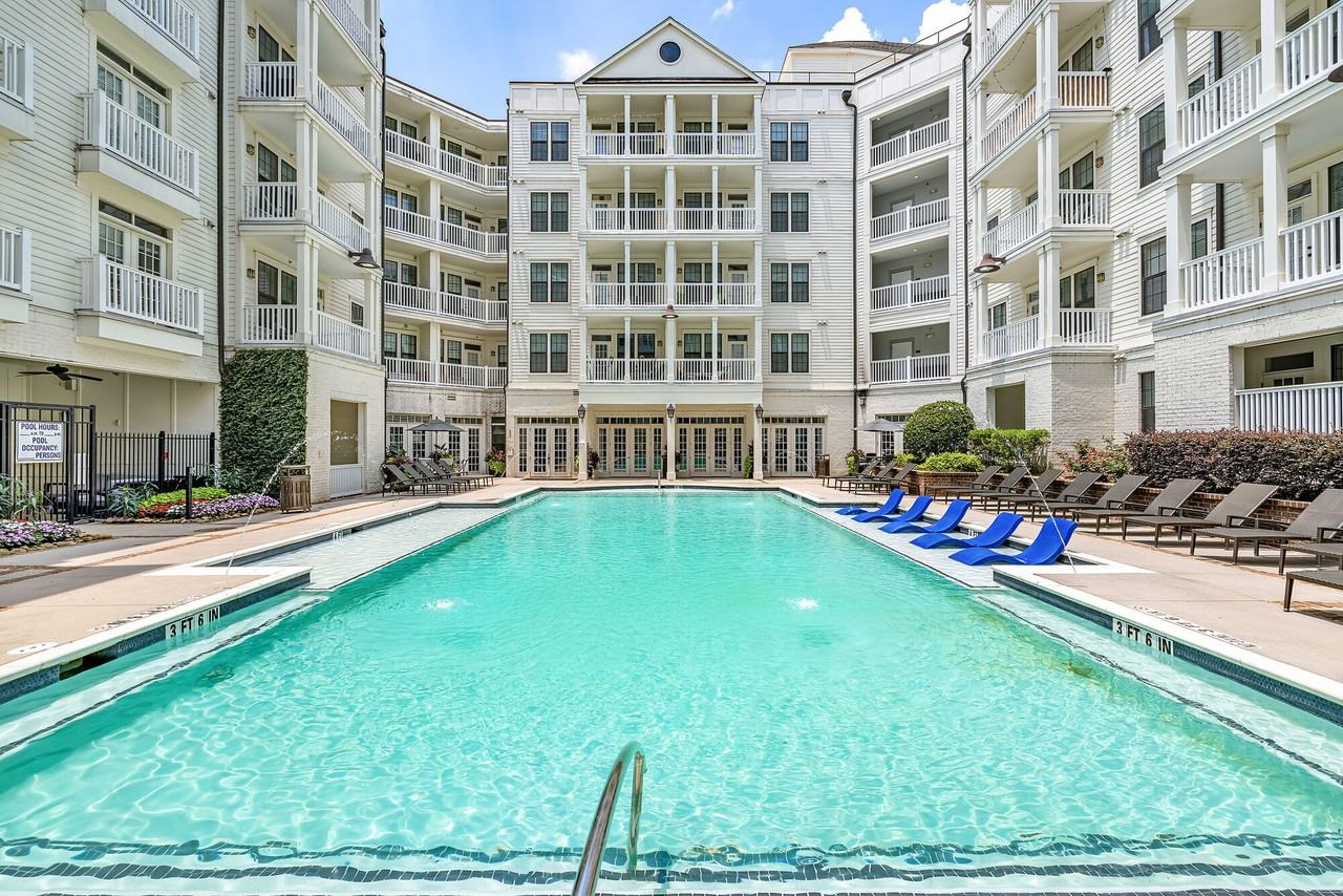 Marquis at Buckhead - Photo 4 of 32