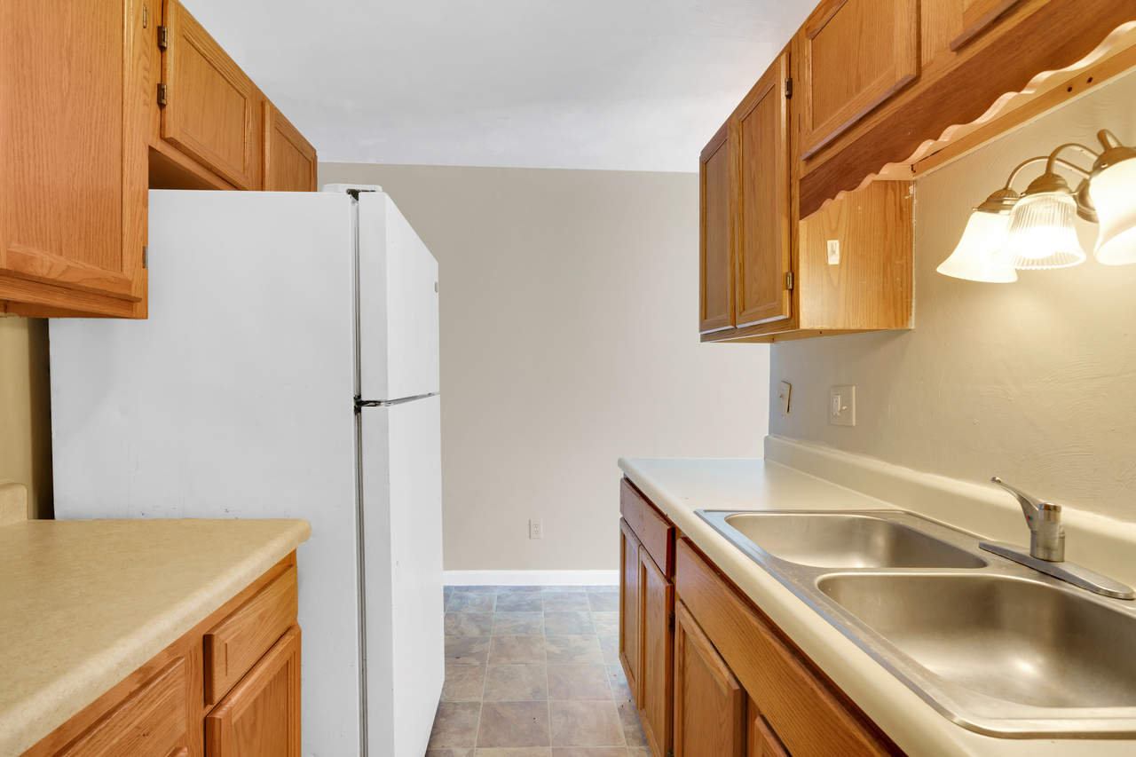 Stonebrook of Scottsburg - Photo 3 of 17