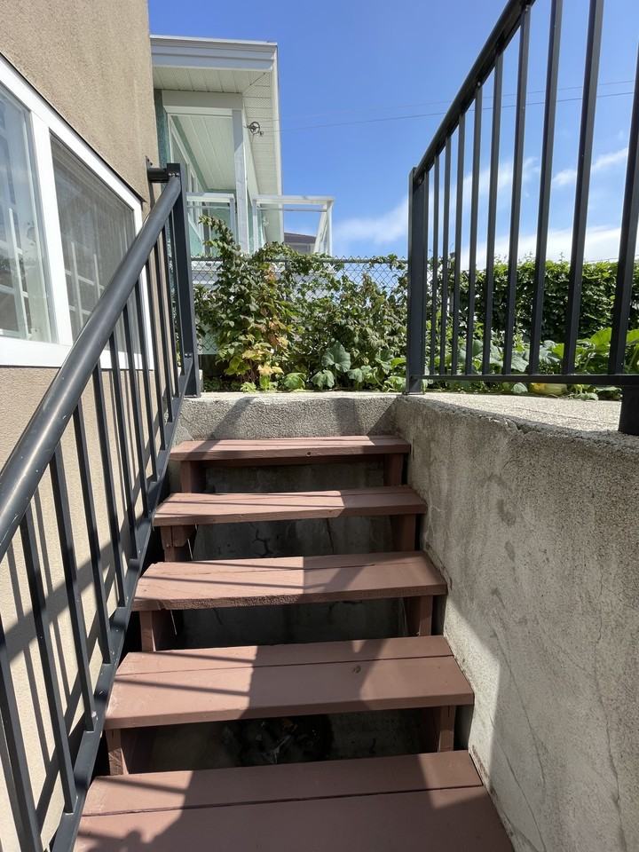 2314 Bonaccord Drive - Photo 3 of 12