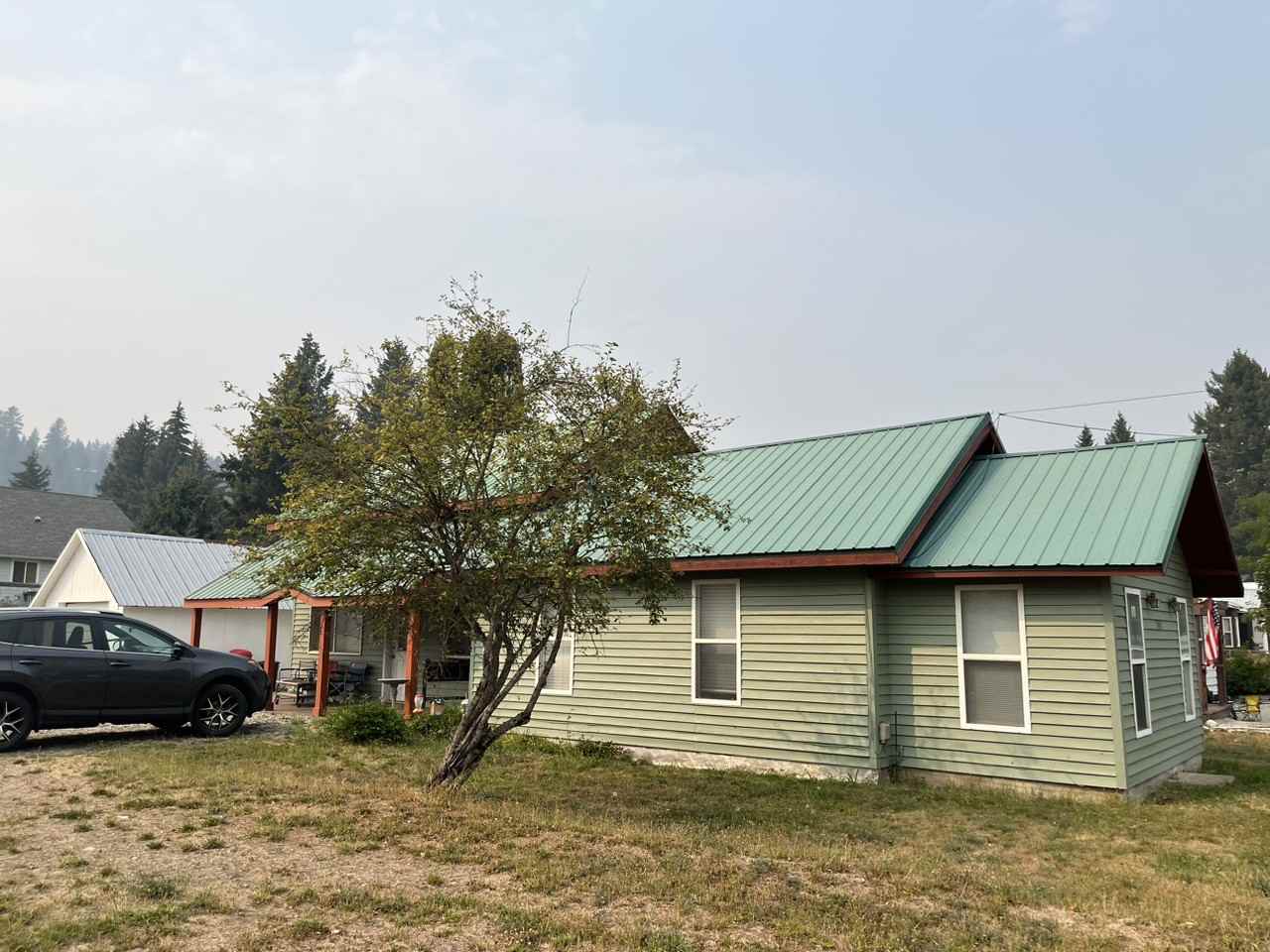 201 North Calispel Avenue - Photo 3 of 17