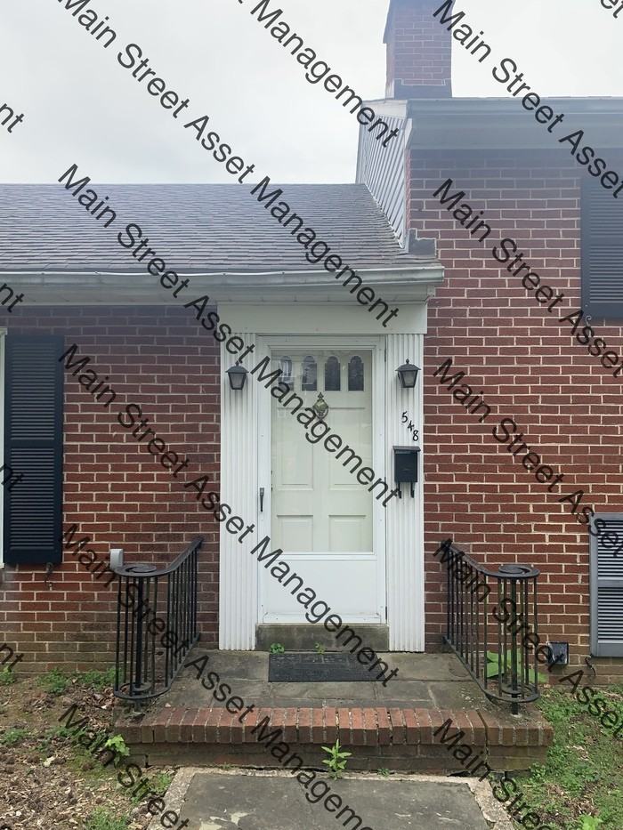 548 E Main St - Photo 2 of 37