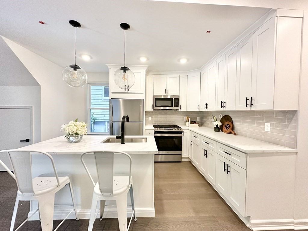 31 Cunningham St #1 - Photo 2 of 32