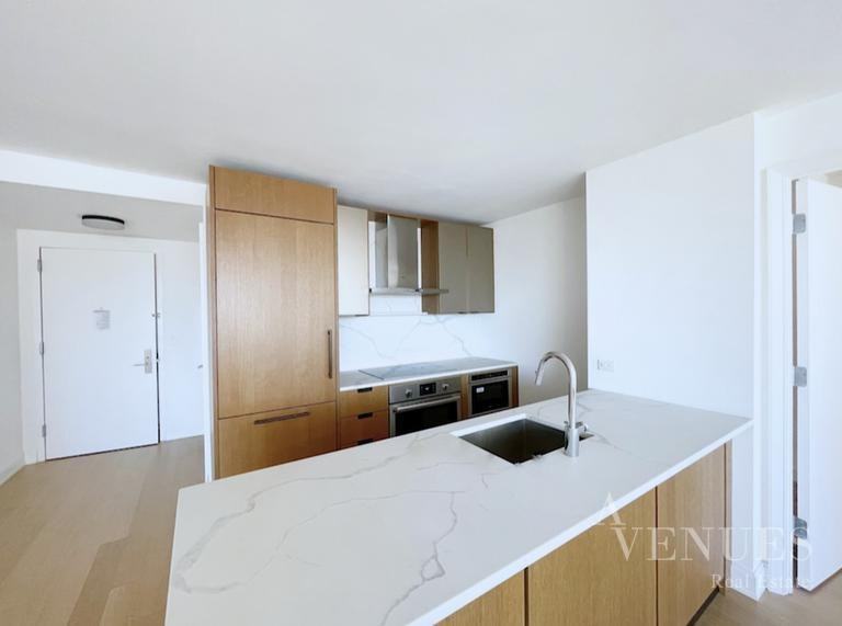 E 54th St 3001BB, New York, NY 10022 2 Bedroom Apartment for 8,168