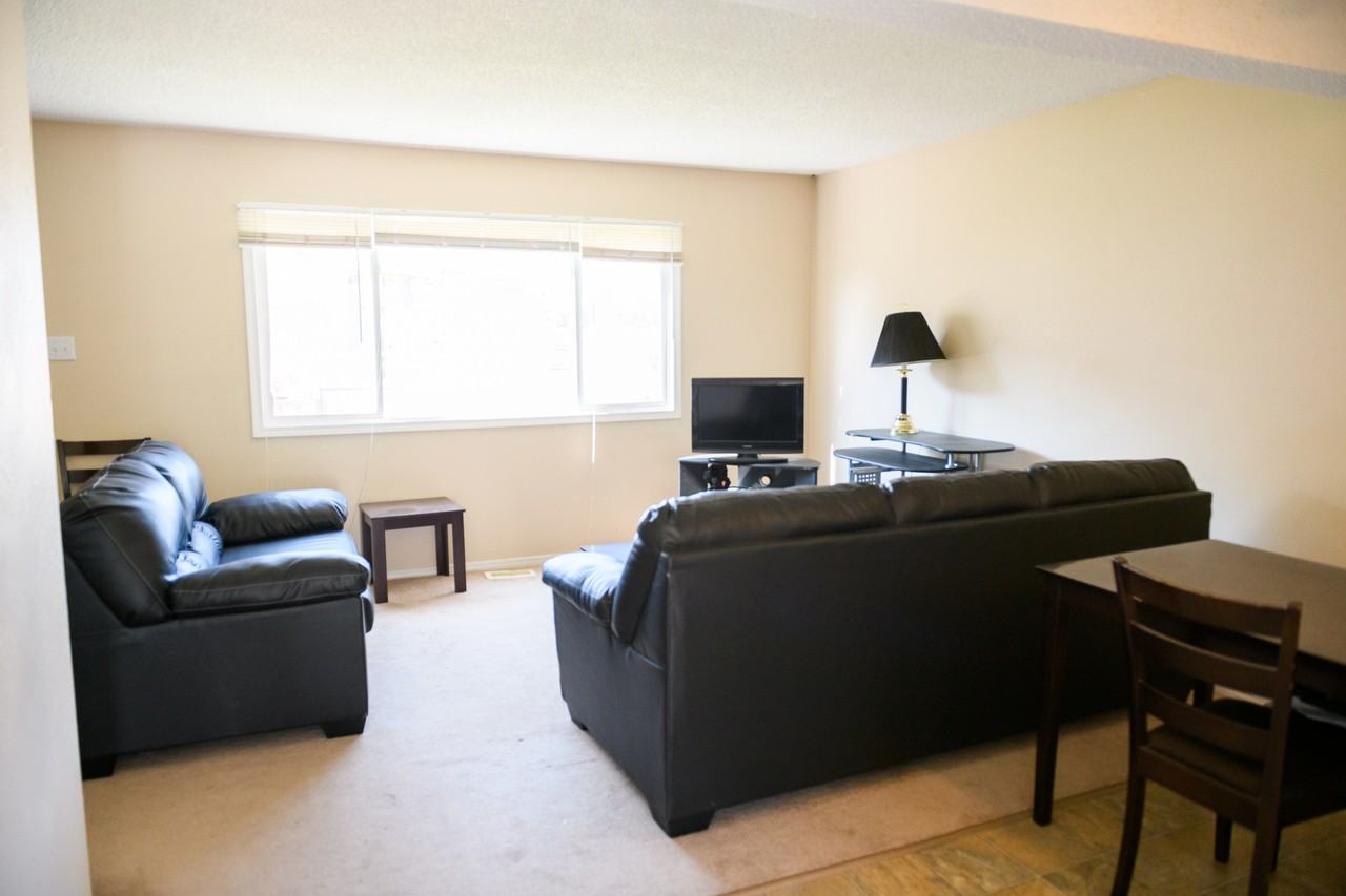 Klondike Townhouses - Photo 3 of 6