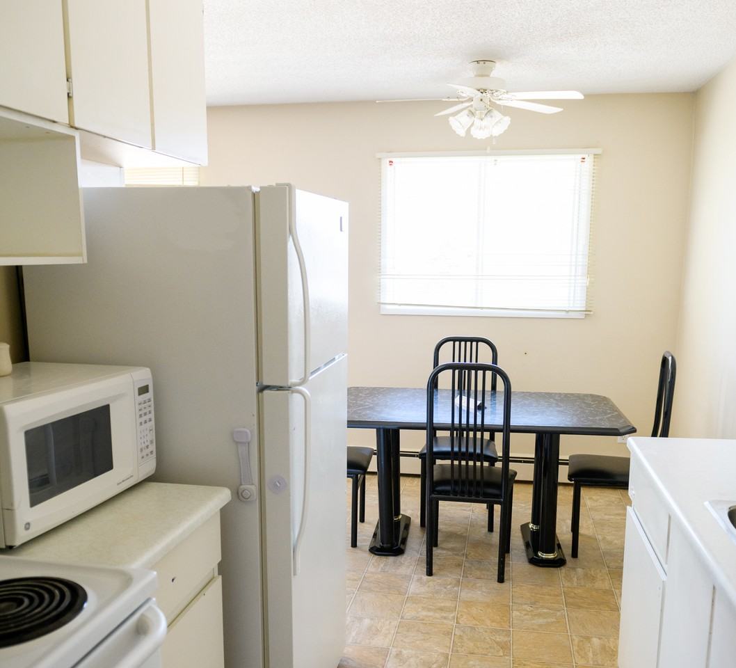 Mt. Glacier Apartments - Photo 3 of 9