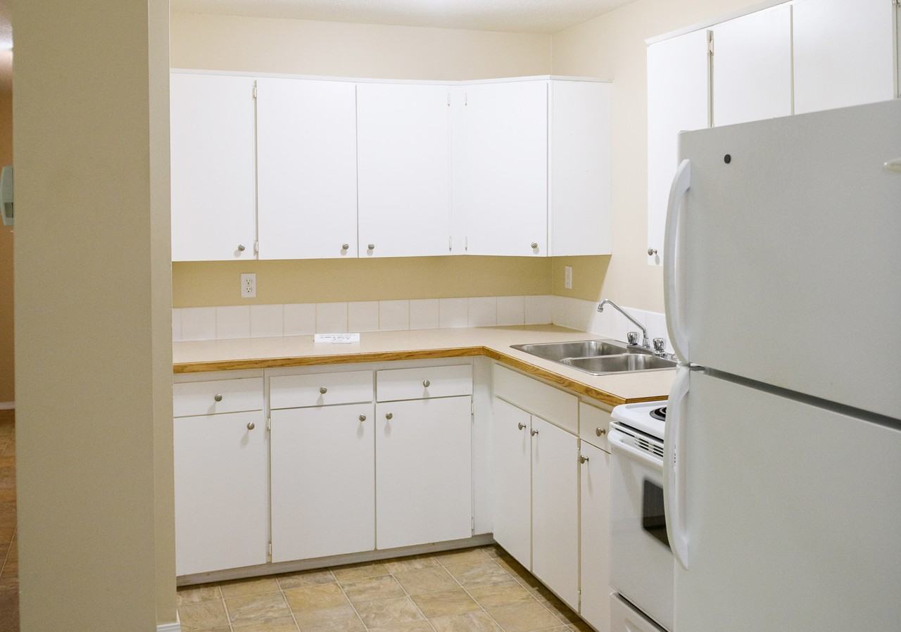 Gama Apartments - Photo 3 of 9