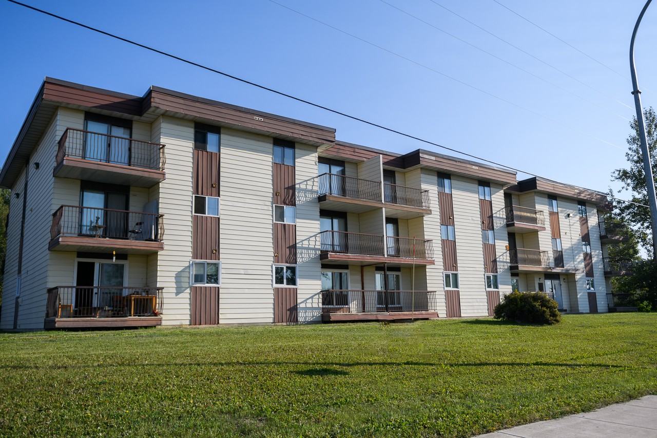 Springhill Apartments - Photo 2 of 9