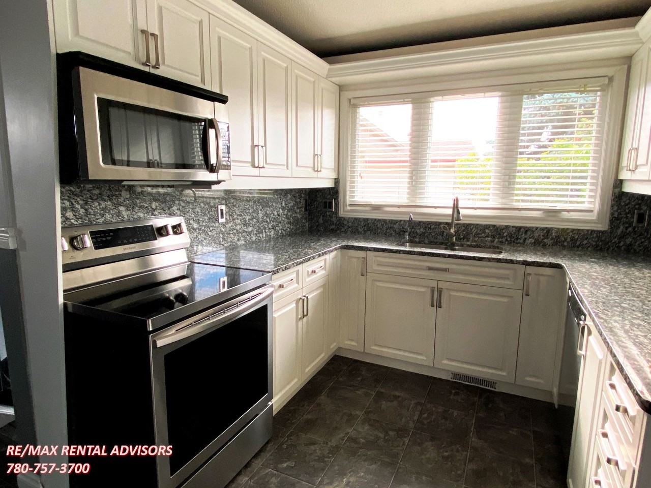 9312 151 Ave Nw - Photo 2 of 19