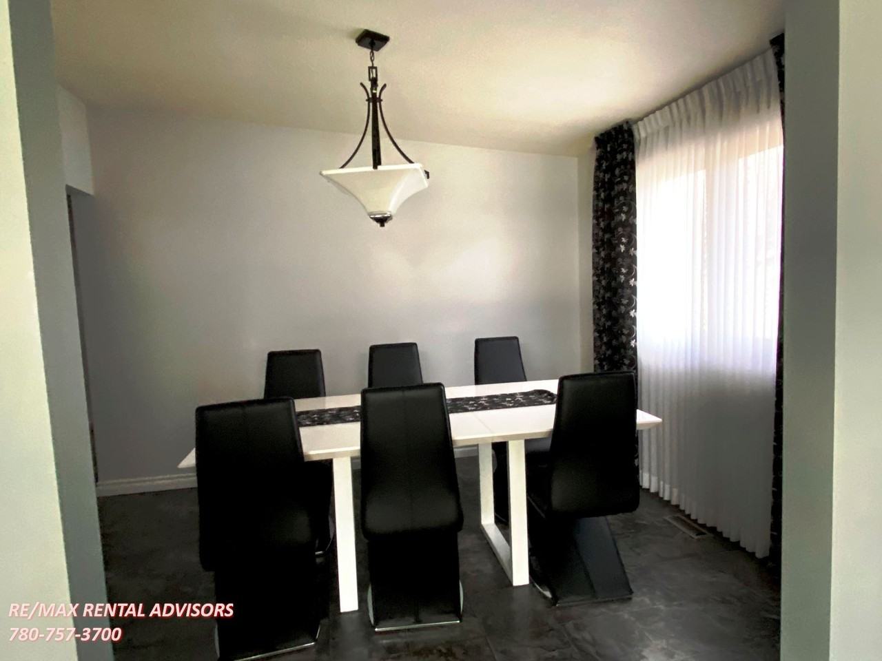 9312 151 Ave Nw - Photo 3 of 19