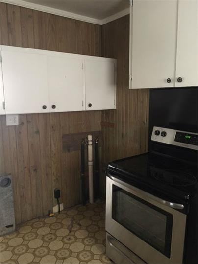 2163 Avenue J - Photo 2 of 12