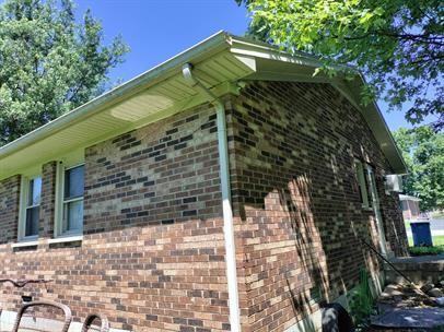 101 Alice Dr - Photo 3 of 4