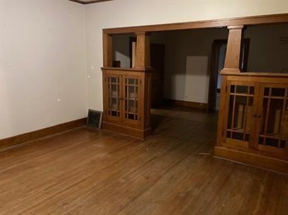 619 E 6th St - Photo 3 of 22