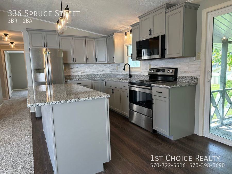 336 Spruce St - Photo 3 of 26