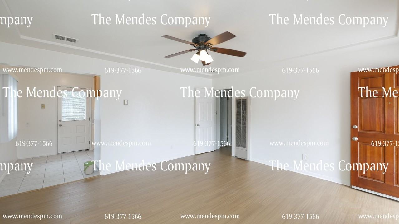 2733 Cadiz St - Photo 3 of 12