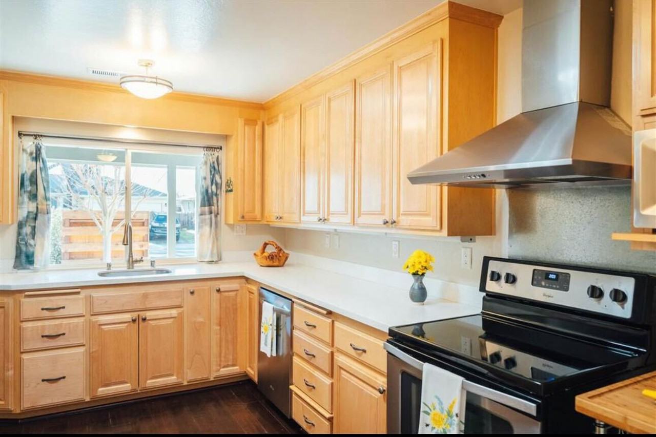 1826 Silverwood Dr #NA - Photo 2 of 15