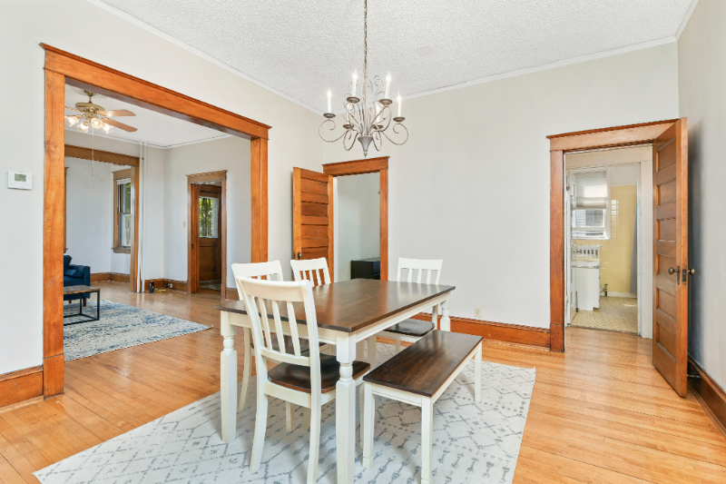 567 Ottawa Ave - Photo 5 of 19