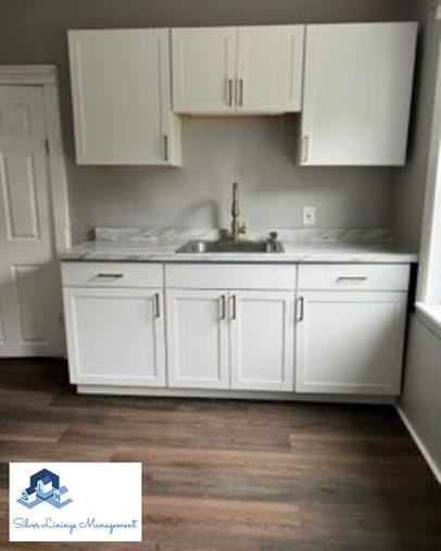 715 Riverside Drive - Photo 3 of 18
