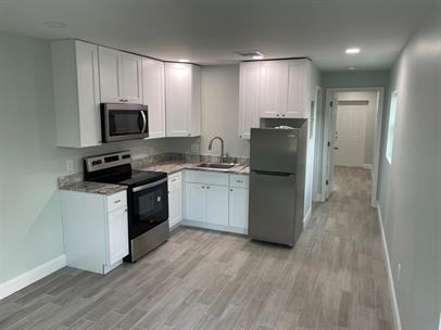 320 Southeast Martin Luther King Junior Boulevard - Photo 2 of 7