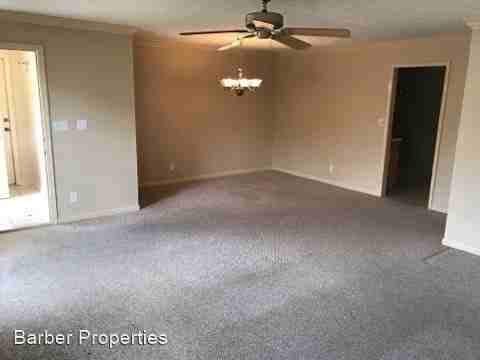 113 Picadilly Dr - Photo 2 of 10