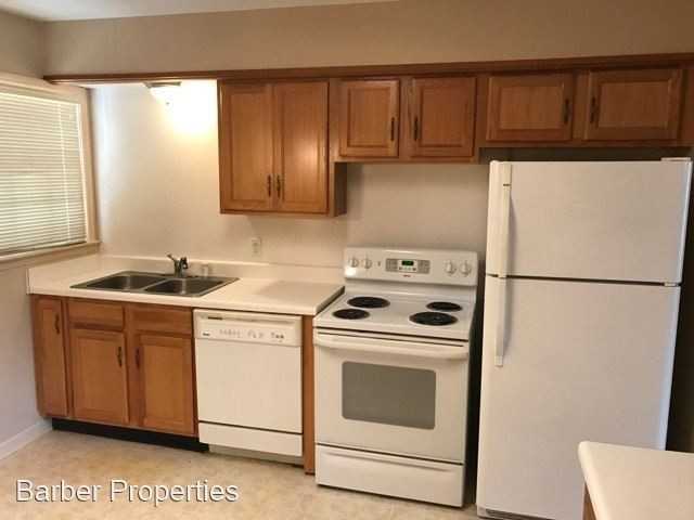 113 Picadilly Dr - Photo 3 of 10