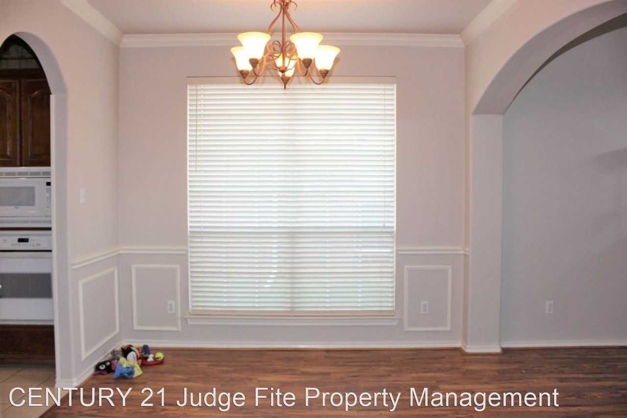 12825 Peach Tree Way - Photo 3 of 11