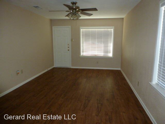 225 Westridge Dr - Photo 2 of 11