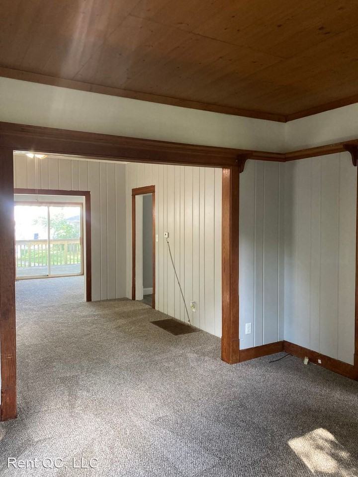 2017 14th St - Photo 3 of 15