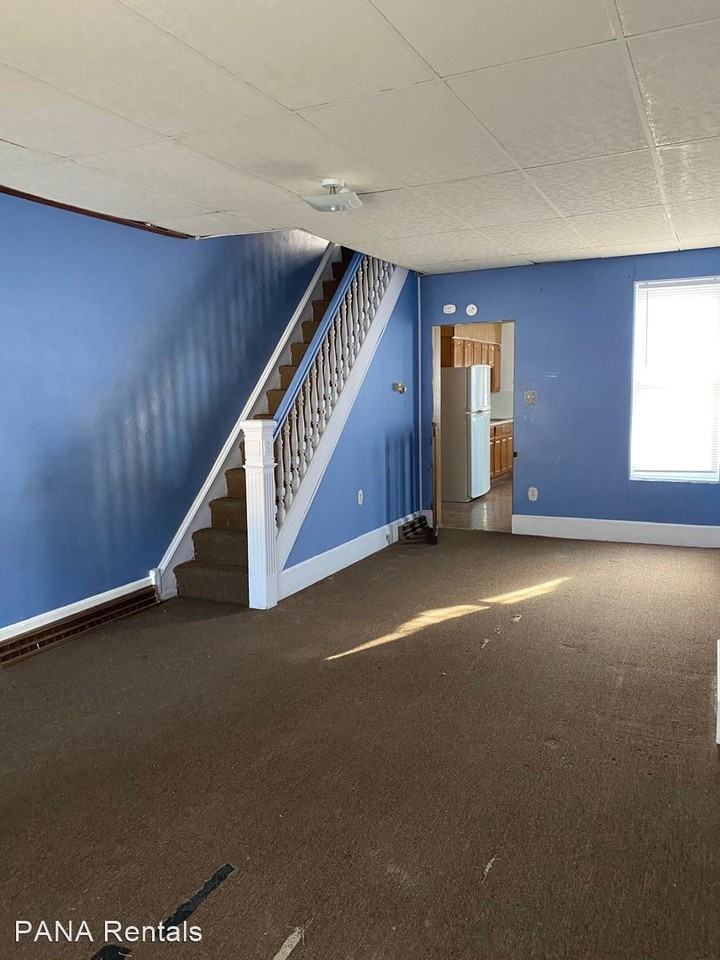 1648 Muhlenberg St - Photo 3 of 9