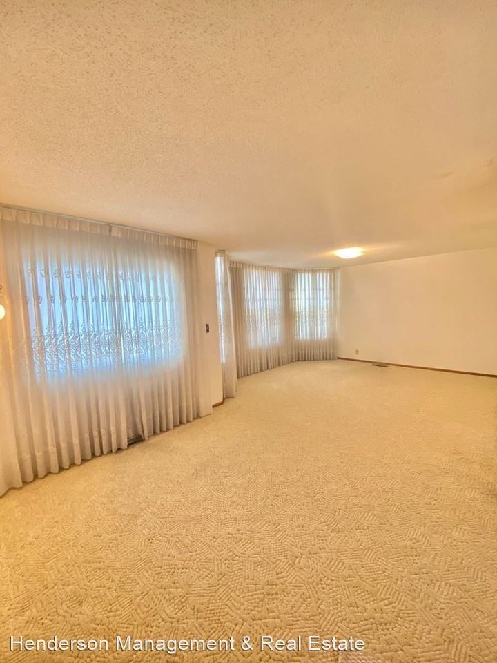 3415 S County Road 5 - Photo 2 of 17