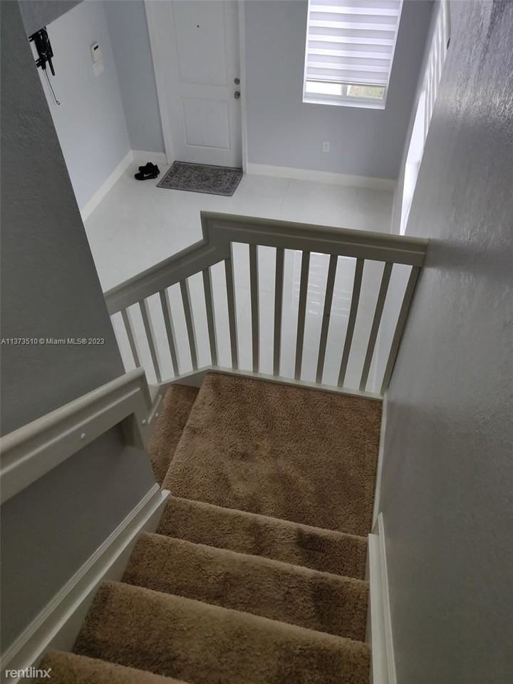 21476 Nw 14th Ct - Photo 2 of 15