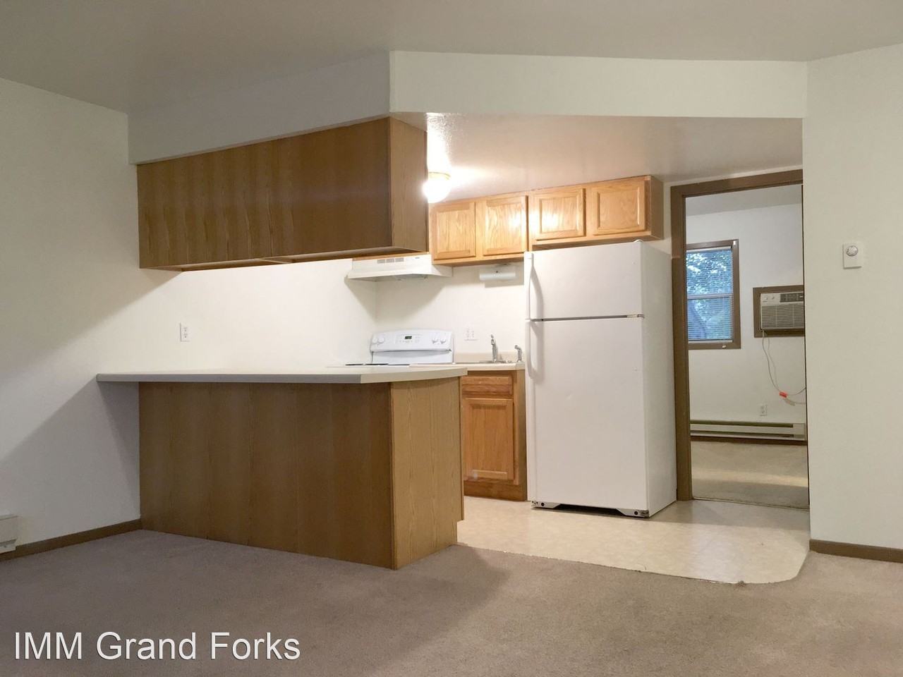 2206 8th Ave NW - Photo 2 of 9