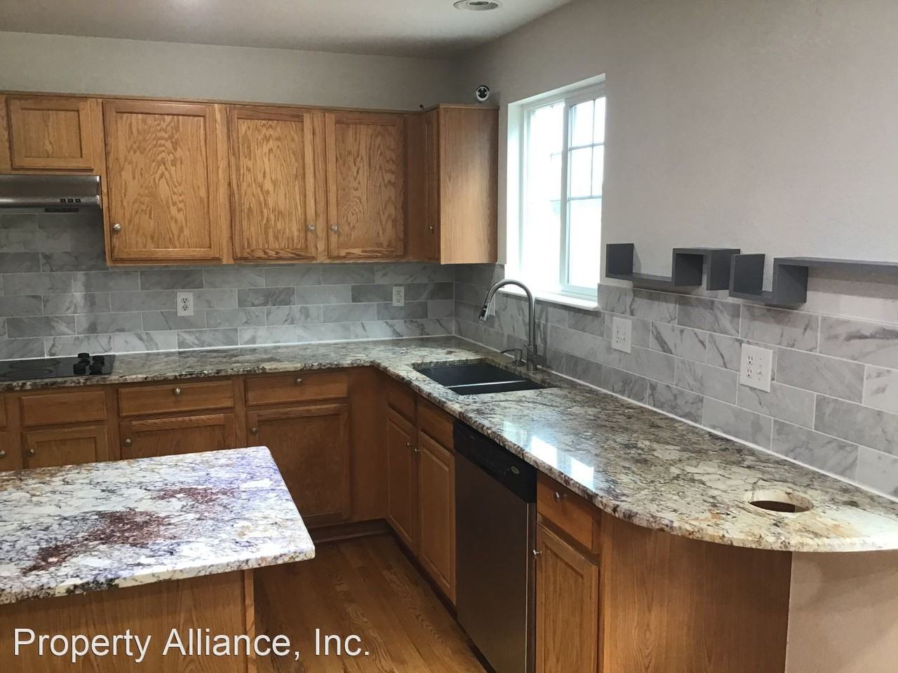 5306 Nelson St - Photo 3 of 11