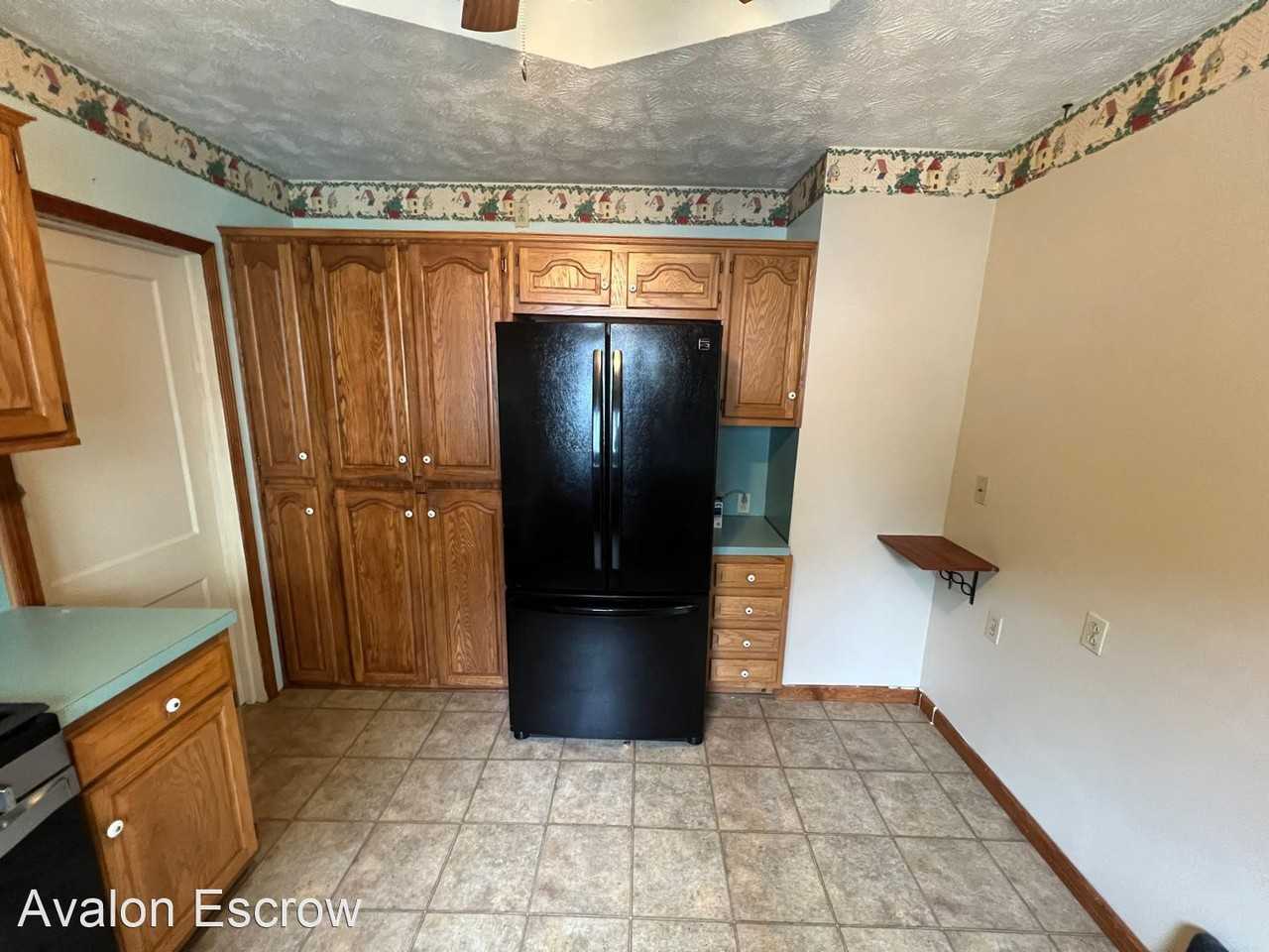 10718 Bernard Avenue - Photo 2 of 14